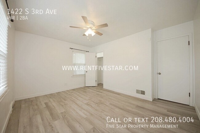 Building Photo - 1422 S 3rd Ave