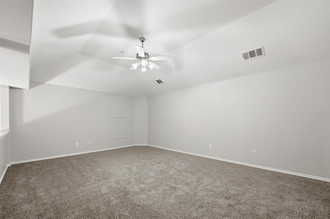 Building Photo - 9842 Wake Bridge Dr