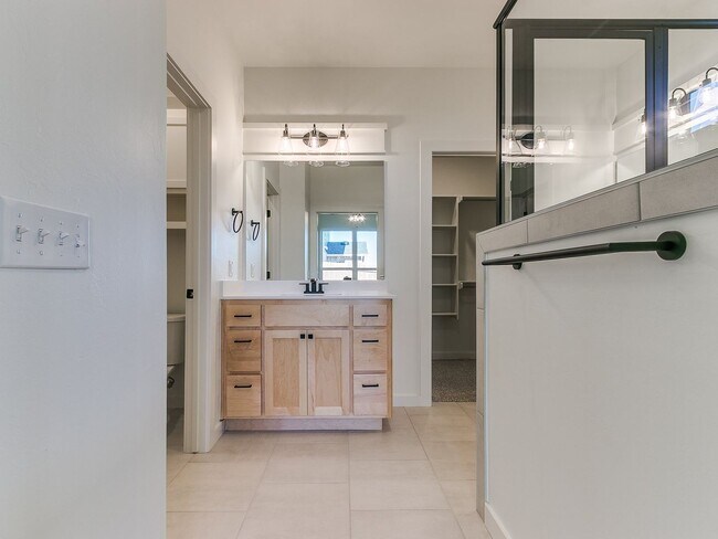 Building Photo - New Construction Home in Edmond