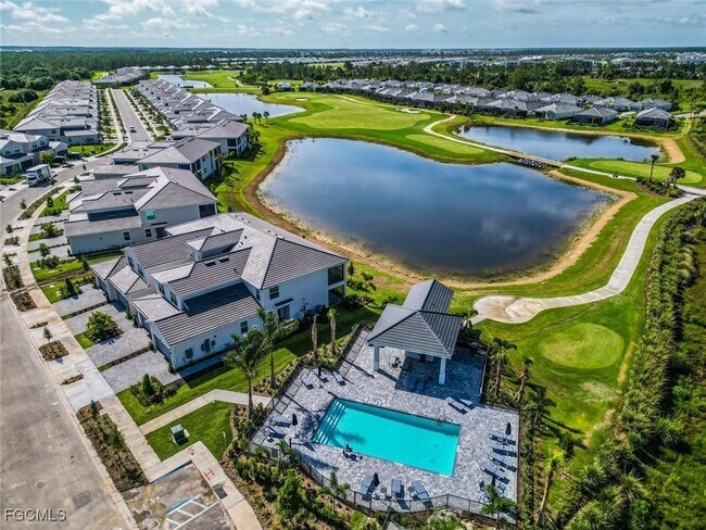 Building Photo - 43011 Greenway Blvd