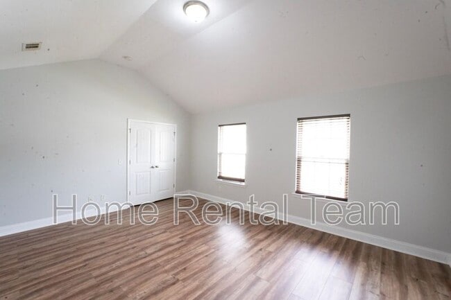 Building Photo - 573 Gov Treutlen Cir