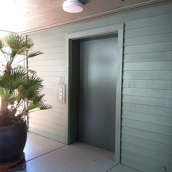 Building Photo - 1624 San Miguel Dr