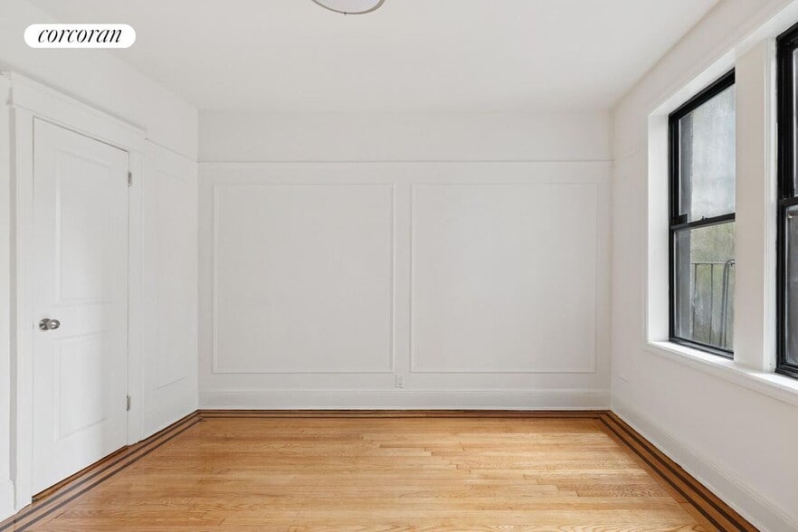 Building Photo - 49 Willow St