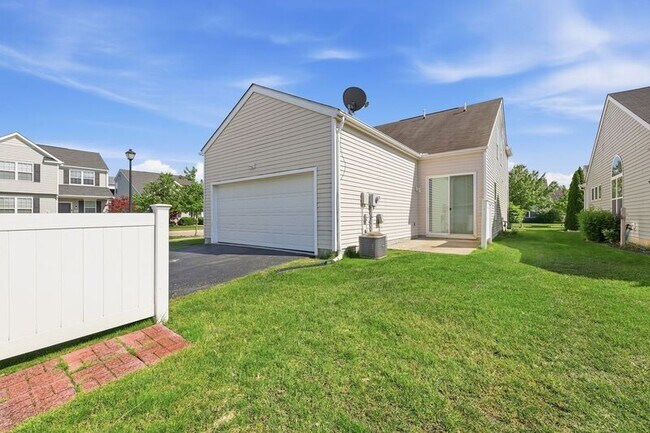 Building Photo - 6136 Deansboro Dr