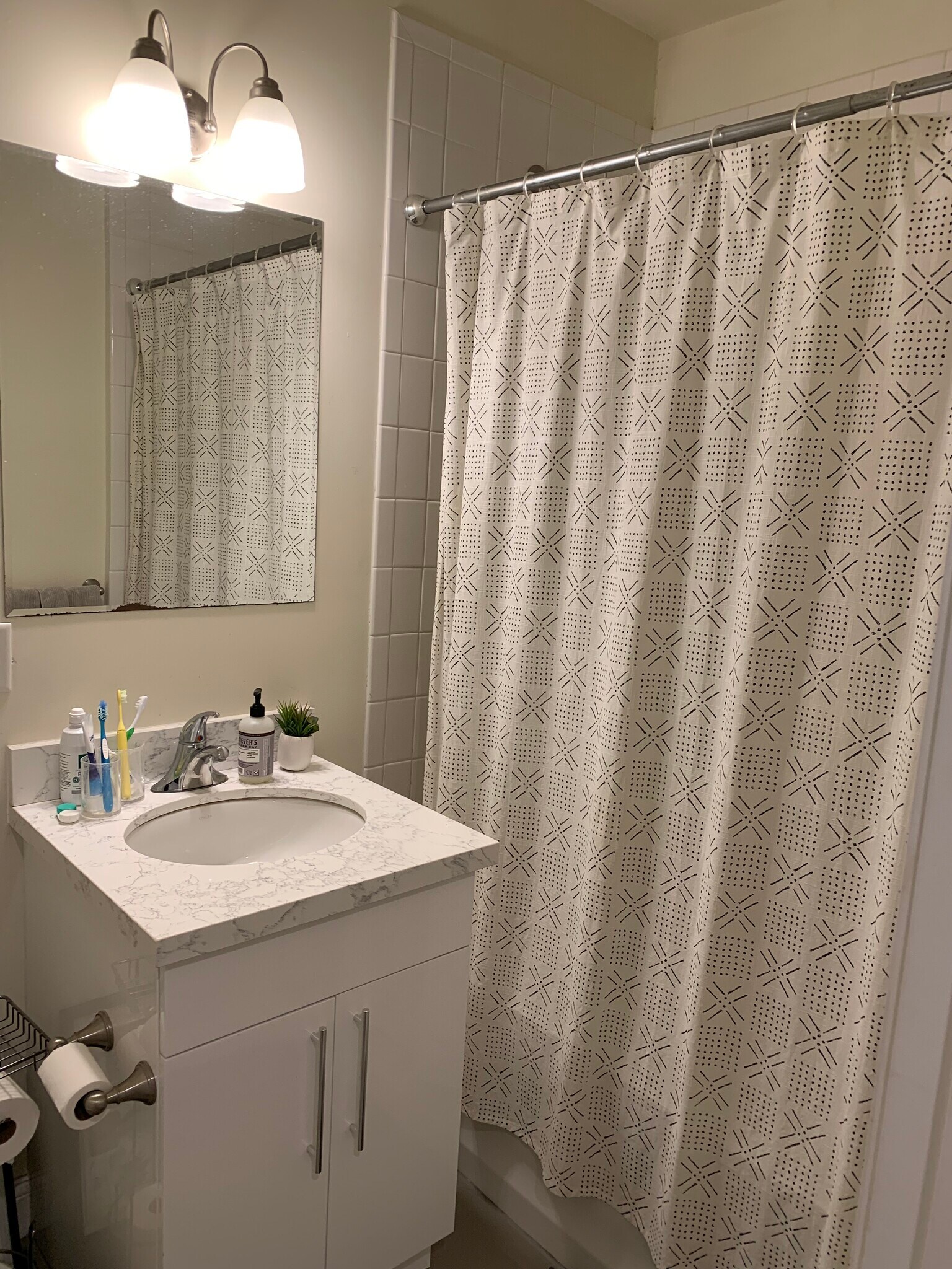 Building Photo - 25 Savin Hill Ave