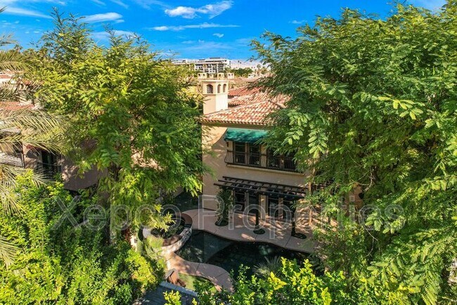 Building Photo - 175 Villaggio W