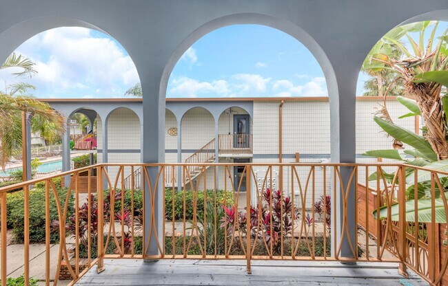 Building Photo - 4307 W Kennedy Blvd