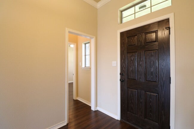 Building Photo - 3116 Stallion Dr