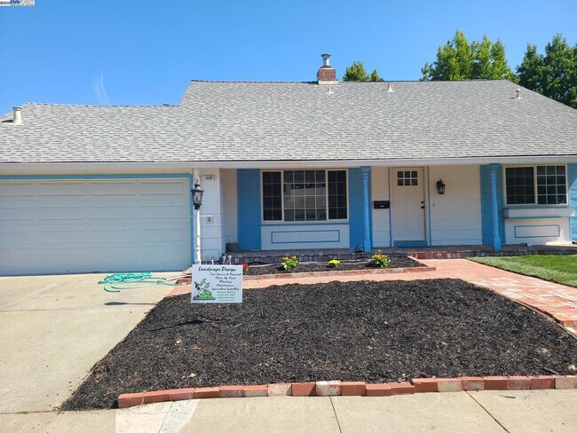 Primary Photo - 1829 Rosetree Ct