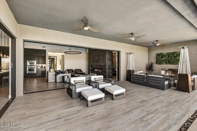 Building Photo - 13018 E Juan Tabo Rd