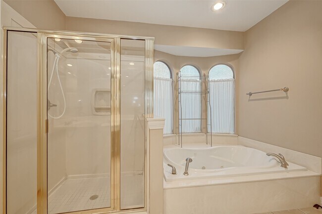 Building Photo - 22518 Silvermist Ln