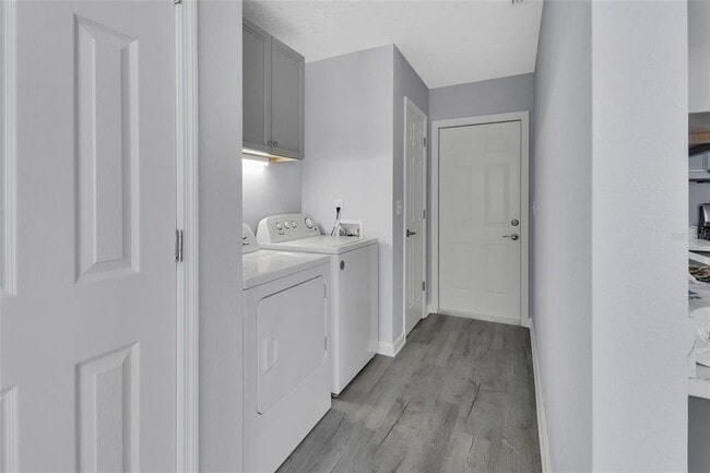 Building Photo - 2410 S Glen Eagles Dr