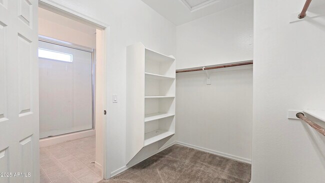 Building Photo - 1006 S 202nd Ln