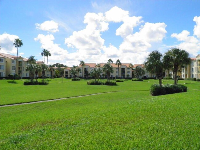 Building Photo - 160 Yacht Club Way