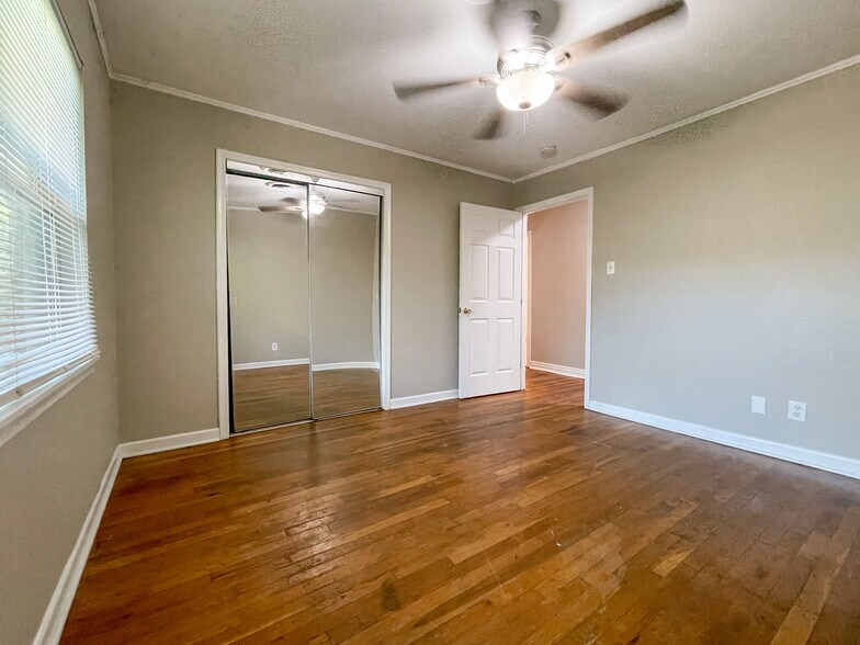 Building Photo - 110 E San Benito Dr