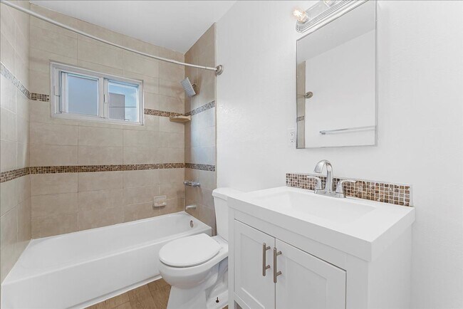 Building Photo - 3116 W 99th St