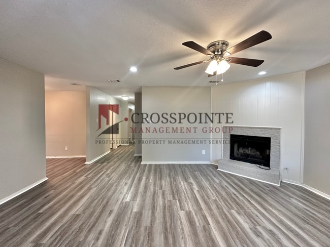 Building Photo - Edinburgh 4510/4512