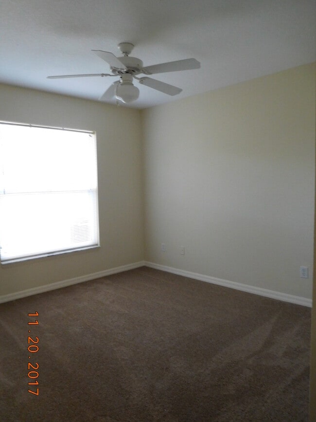 Building Photo - 2BR 1BA DUPLEX FOR RENT