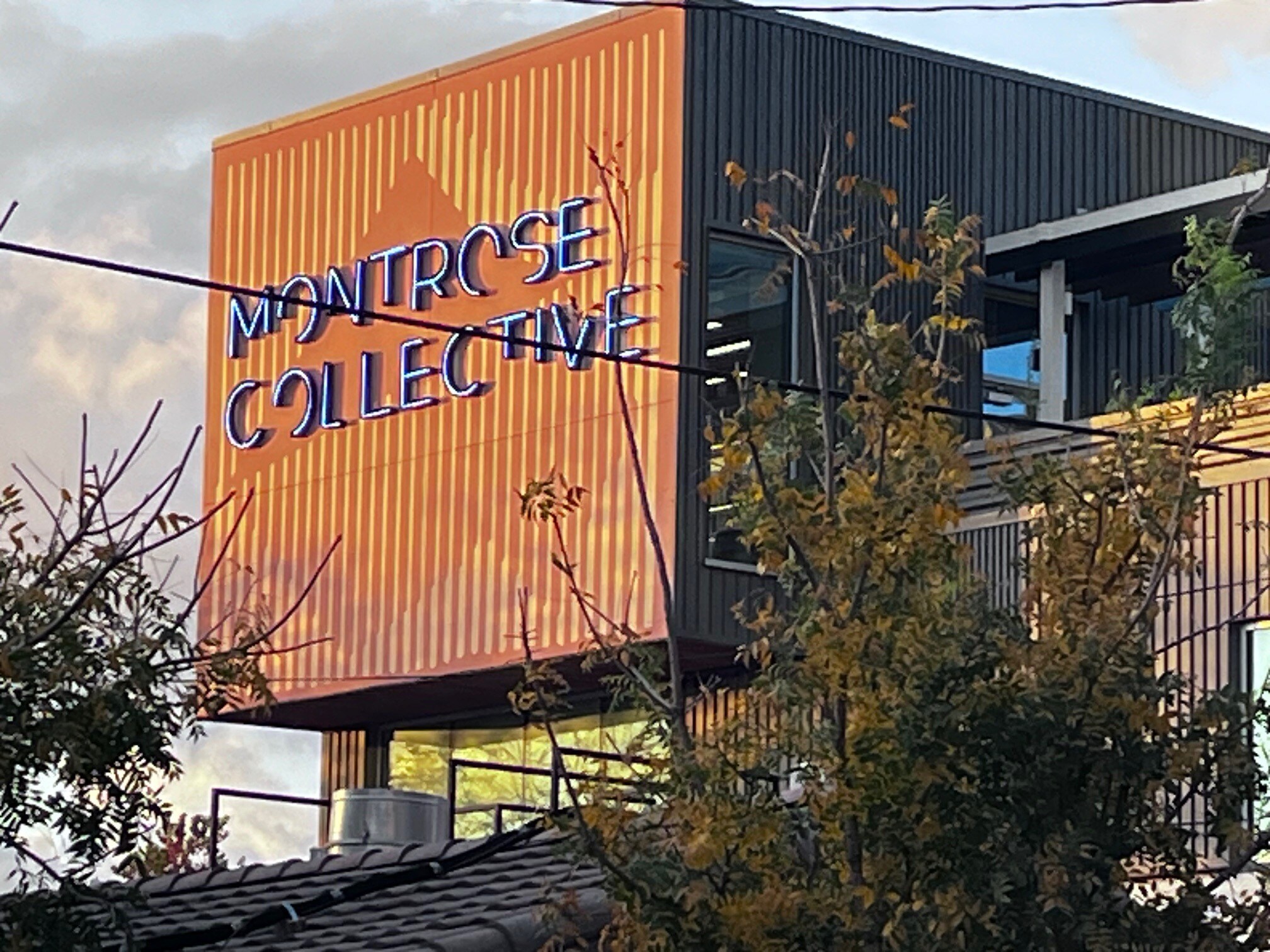 Building Photo - 405 W Drew St