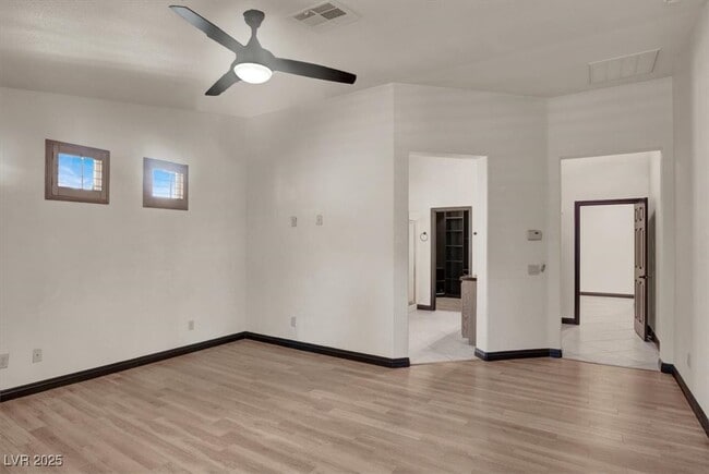 Building Photo - 8225 Cabin Springs Ave