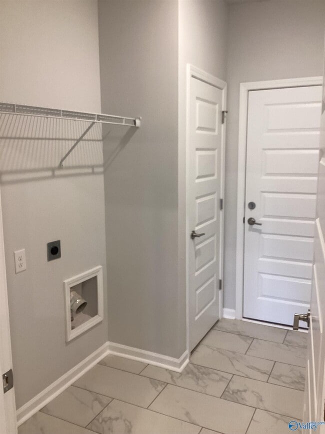 Building Photo - 229 Paca Ln