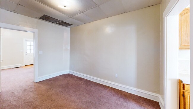 Building Photo - 334/336 N Cliff St