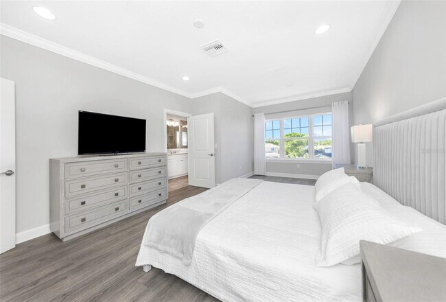 Building Photo - 4022 Rocky Shores Dr