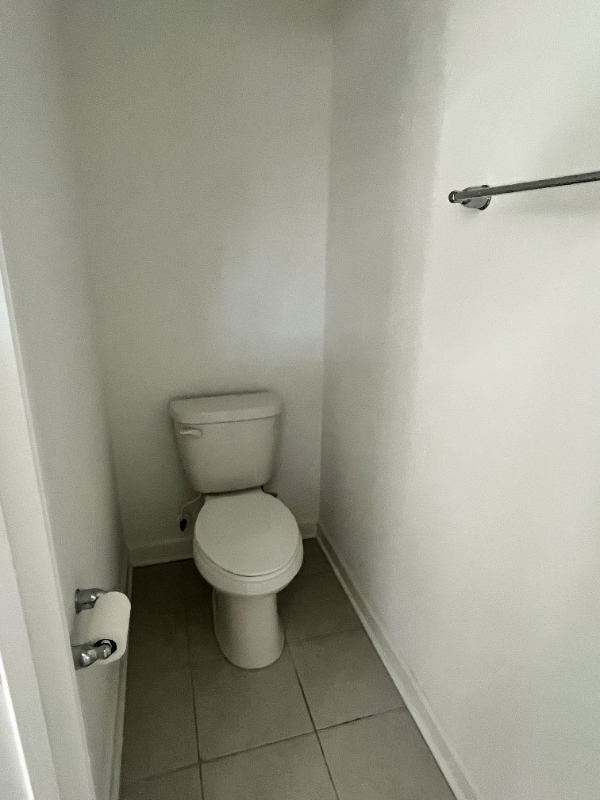 Building Photo - 135 Orvis Dr