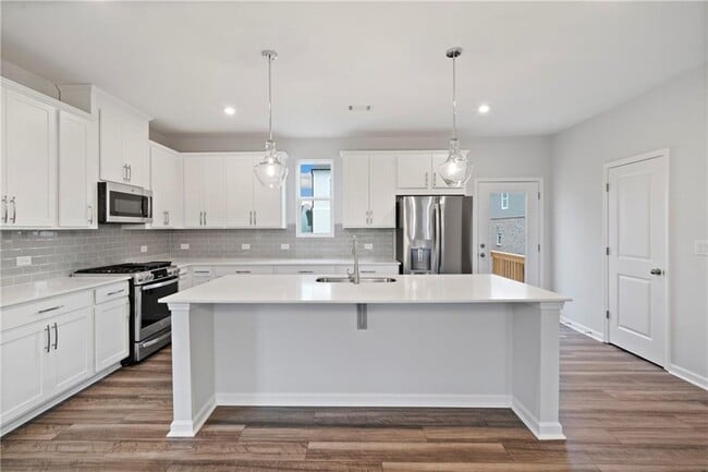 Building Photo - 2320 Whistler Wy NE