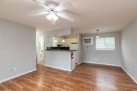 Building Photo - 425 Emerson St