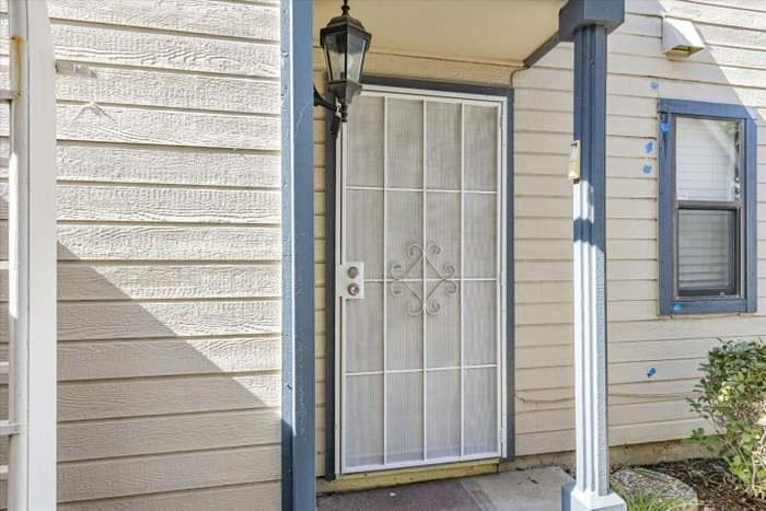 Building Photo - 720 Natalie Dr