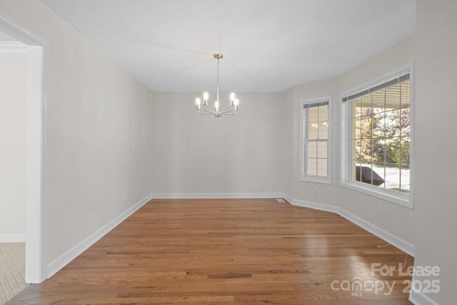 Building Photo - 1207 Overhill Rd