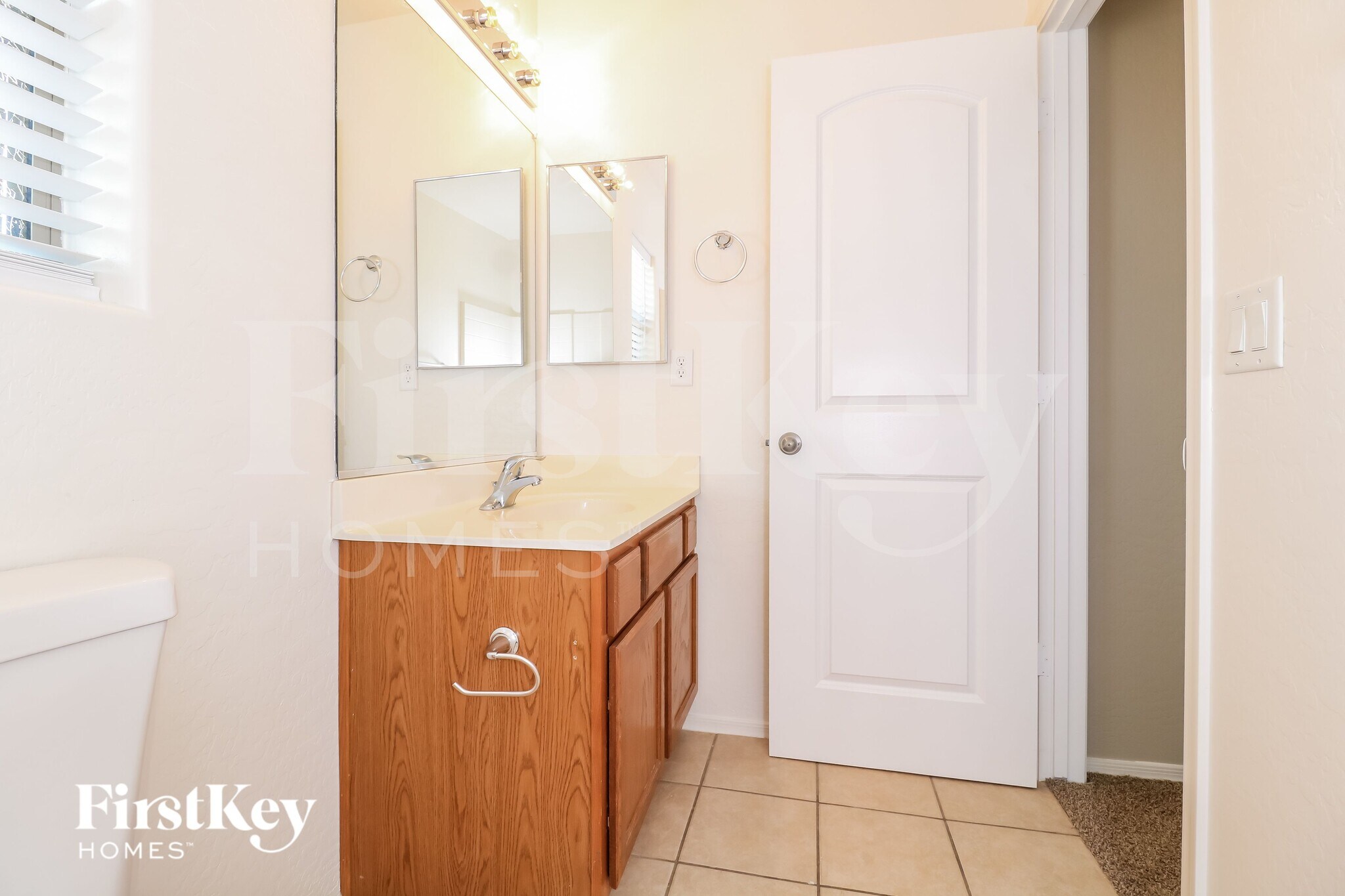 Building Photo - 8953 S 253rd Ave