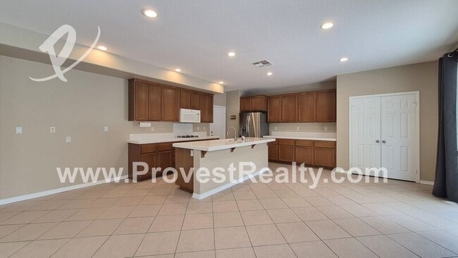 Building Photo - 13287 Hollister St