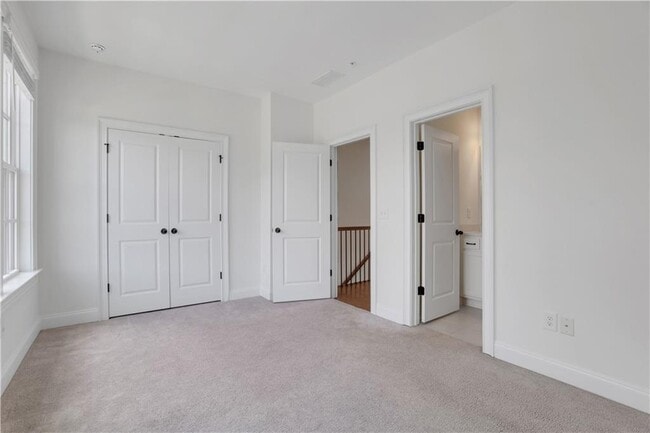 Building Photo - 6651 Sterling Dr