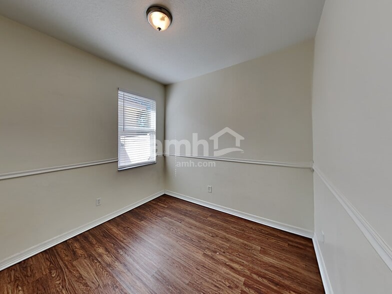 Building Photo - 1130 Cherry Valley Way