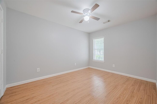 Building Photo - 18139 Flower Grove Ct