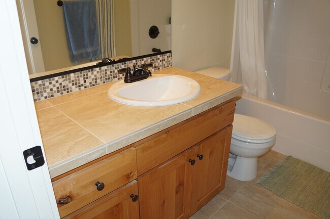 Building Photo - NE Piedmont 3-bedroom Beauty! -