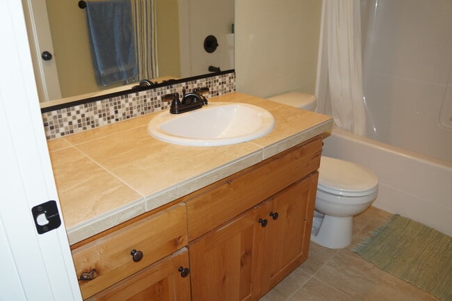 Building Photo - NE Piedmont 3-bedroom Beauty!