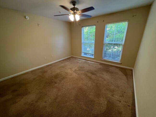 Building Photo - 14-1414 Jones