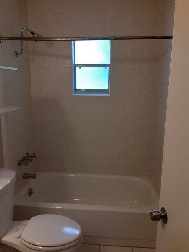 Building Photo - APPLICATION ACCEPTED 7/14/25