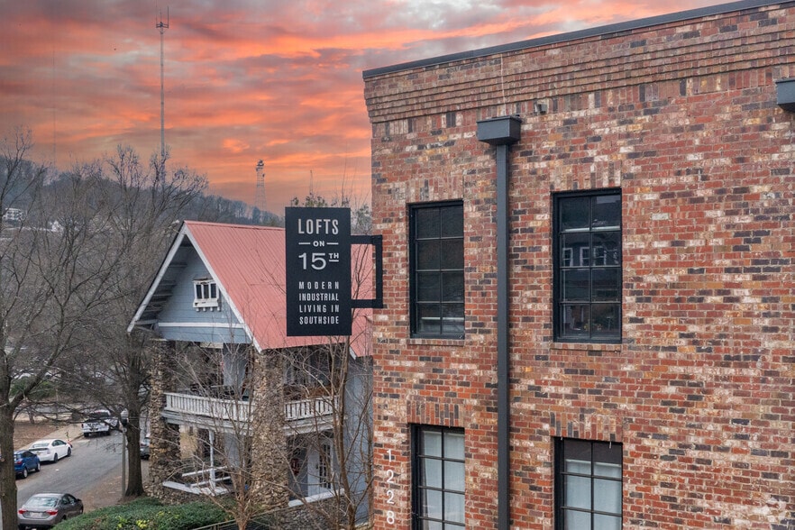 Building Photo - Lofts on 15th