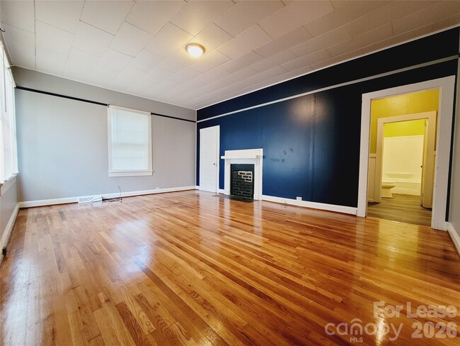 Building Photo - 105 N Liberty St