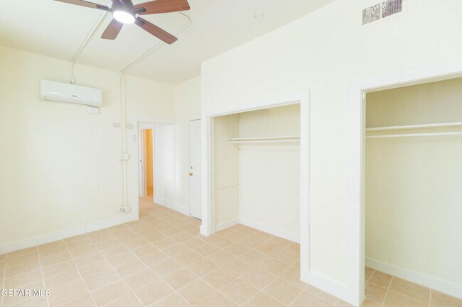 Building Photo - 1309 E Rio Grande Ave