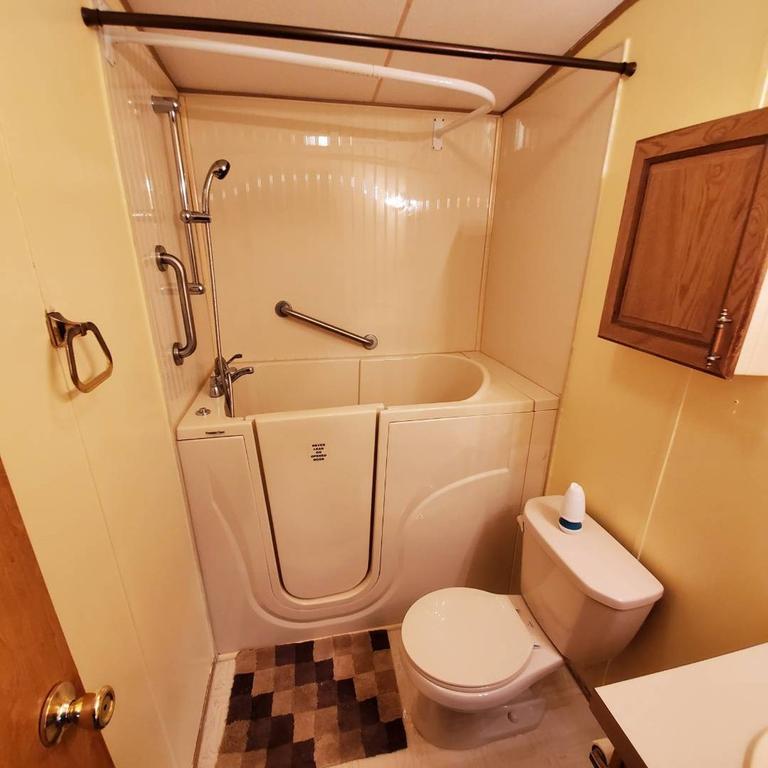 Building Photo - 15017 Johansson Ave