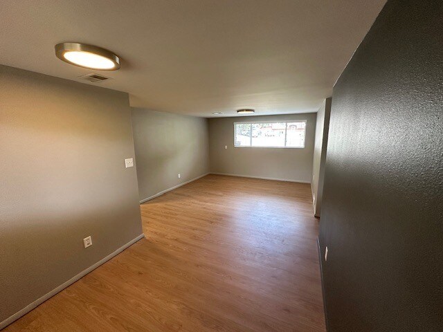Building Photo - 2531 Woodvalley Ct