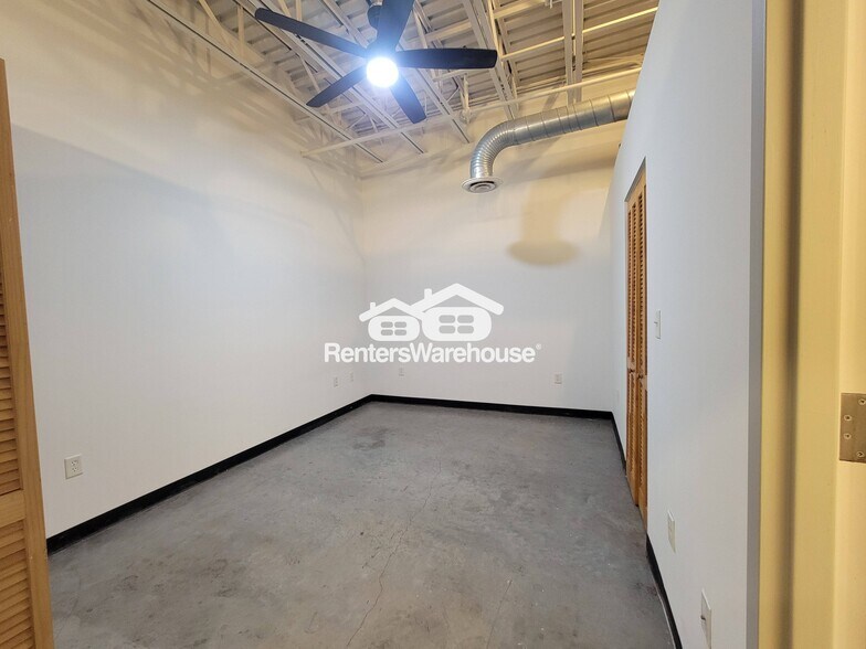 Building Photo - 5200 Peachtree Rd