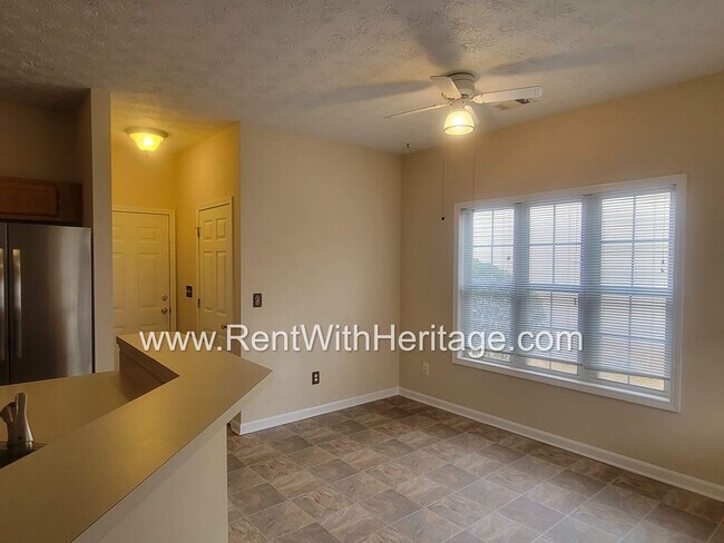 Building Photo - WOW!!...GORGEOUS HOME/HARDWOOD FLOORS/ UPGRADES GALLORE / SWIM - TENNIS