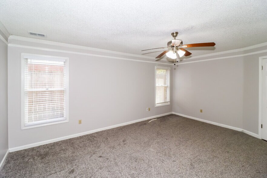 Building Photo - 8815 Chimneyrock Blvd.