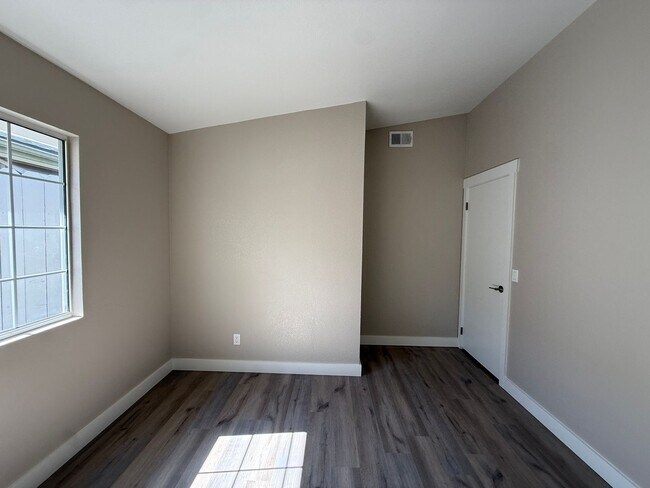 Building Photo - Completely Remodeled Home